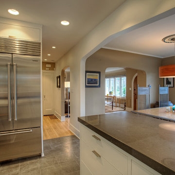 Bright and White Kitchen