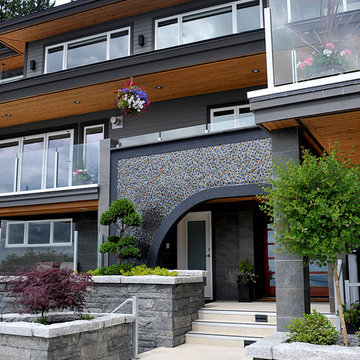Porch/Foyer