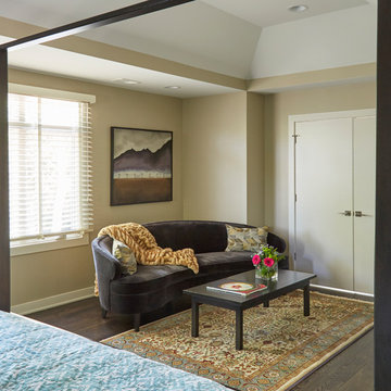 Master Bedroom Seating Area with Tray Ceiling