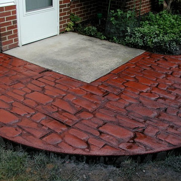 Stamped cobblestone walkway