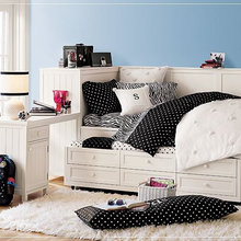 Girl's room
