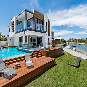 Broadbeach Waters Lux Town Houses
