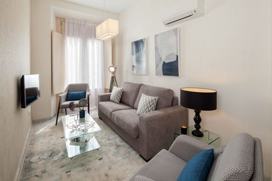 Foto de salón cerrado minimalista pequeño