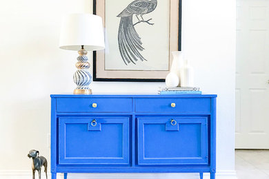 Inspiration for a transitional entryway remodel in Dallas