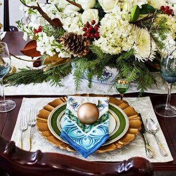Timeless And Bold Holiday Decor