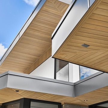 West Coast Modern with an Edge