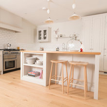 Kitchen of the Week: A Calm, Light, Shaker-style Family Room