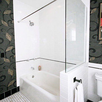Black & White Bath