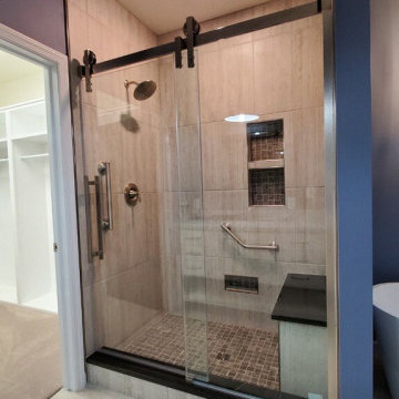 Master Bathroom - Hazel Drive, Bellwood, PA