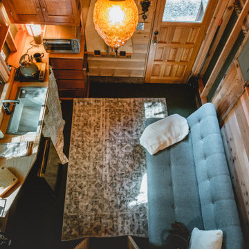 Lake Margaret Cabin-Studio with Outhouse