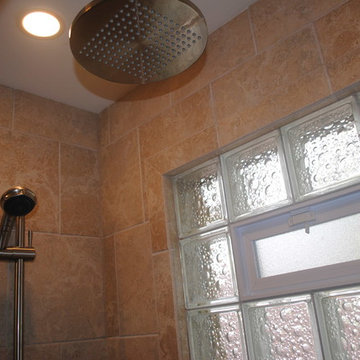 Rainshower head with fun glass block design