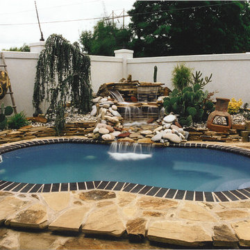 Viking Kidney Shaped Pools