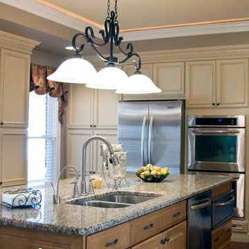 White and Honey | Haas Cabinet