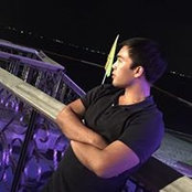 Tuh Tahh's photo