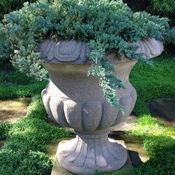 Planters and Urns - Products