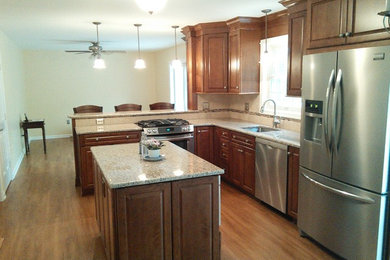 Inspiration for a timeless kitchen remodel in Philadelphia