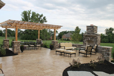 Traditional patio in Cincinnati with natural stone pavers.