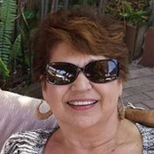 Carol Botelho's photo
