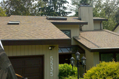 Inspiration for an exterior home remodel in Toronto