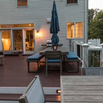 Elegant Pool & Entertaining Deck