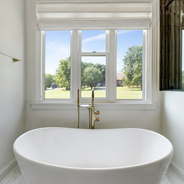 Elegant tile bath
