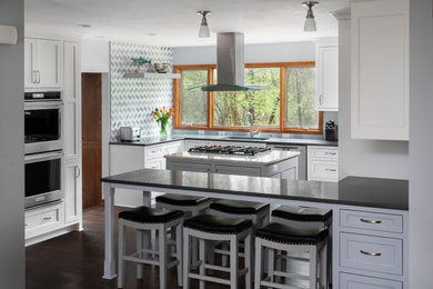 Mid-century modern kitchen photo in Milwaukee