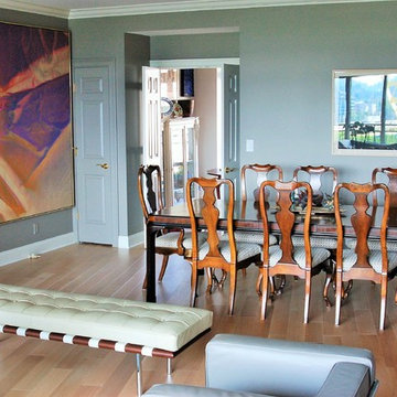 Mirage pre-finished white oak, rift and quartered, carousel