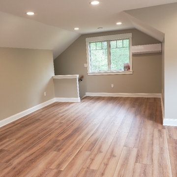 Detached Garage