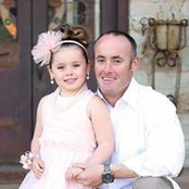Stephanie Knowles's photo
