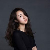 Ada Yaus foto
