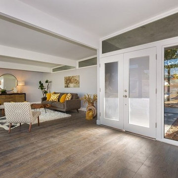 Midcentury Transitional Home Stage
