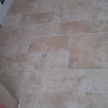 South Lyon Ceramic Tile Shower and Floor