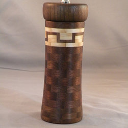 6 Inch Segmented Pepper mill - Specialty Cookware
