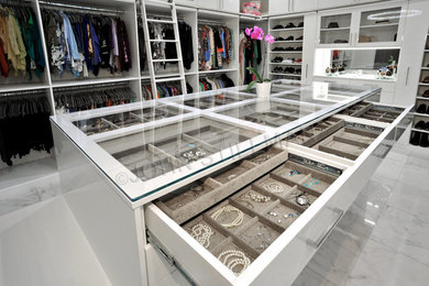 Walk-In Closets