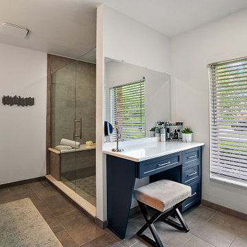 Starmark Bridgeport Kitchen & Primary Bath in White & Blueberry