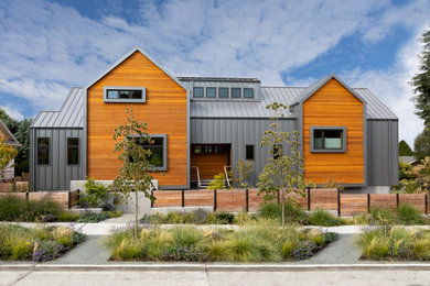 Modern exterior home idea in Seattle