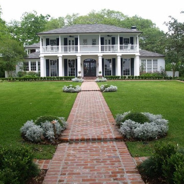 Courtyards & Fountains