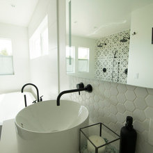 Mamas bathroom