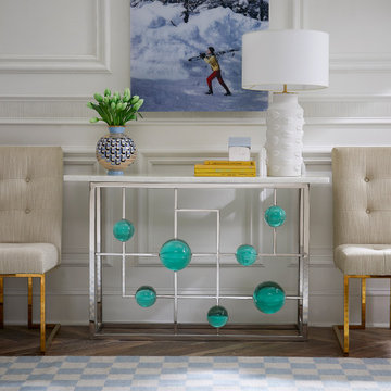 Globo Fretwork Console