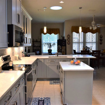 Intimate Kitchen
