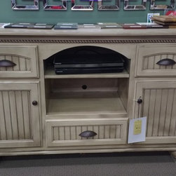 American Heartland Entertainment Center - Products