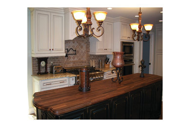 Home design - rustic home design idea in Other