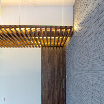 マンションリノベーション「ルーバー天井の家」