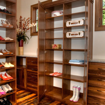 Luxury Wood Closet Organizers