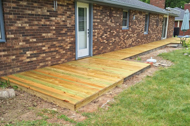 Deck photo in Indianapolis