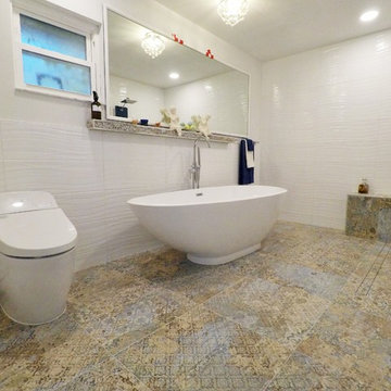 BARRIER-FREE MASTER BATHROOM