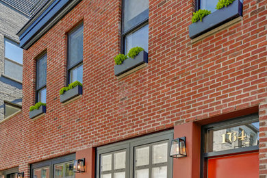 Urban home design photo in New York