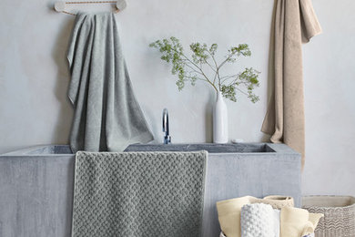 Inspiration for a modern bathroom remodel in Burlington