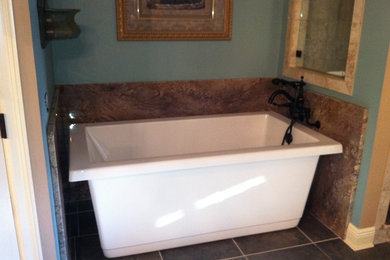 Inspiration for a contemporary bathroom remodel in New Orleans