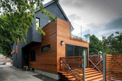 Inspiration for a contemporary deck remodel in Orange County